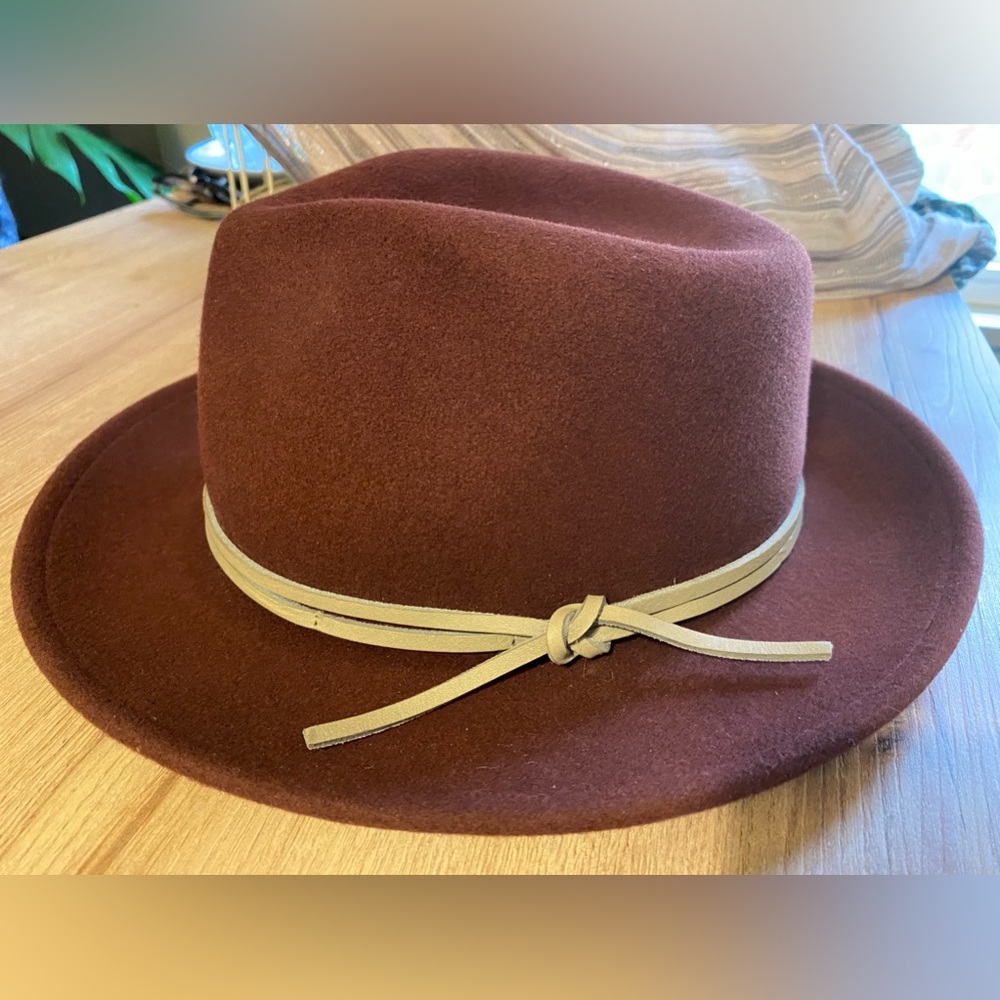 Belfry-Bollman Hat Company Men’s Fedora hat. Large.